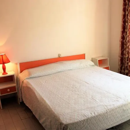 Apartmán In 25073 *